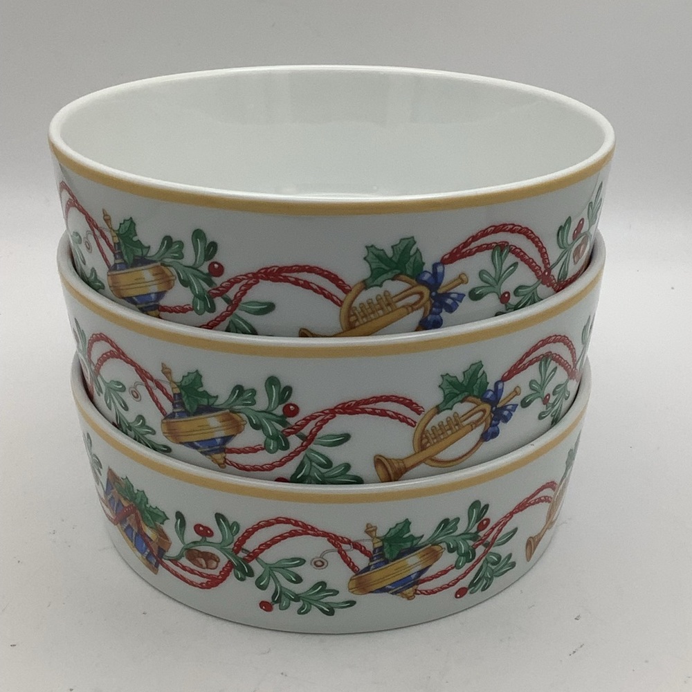 Three Vintage Block Spal Portugal Whimsy Christmas Coupe Cereal Bowls